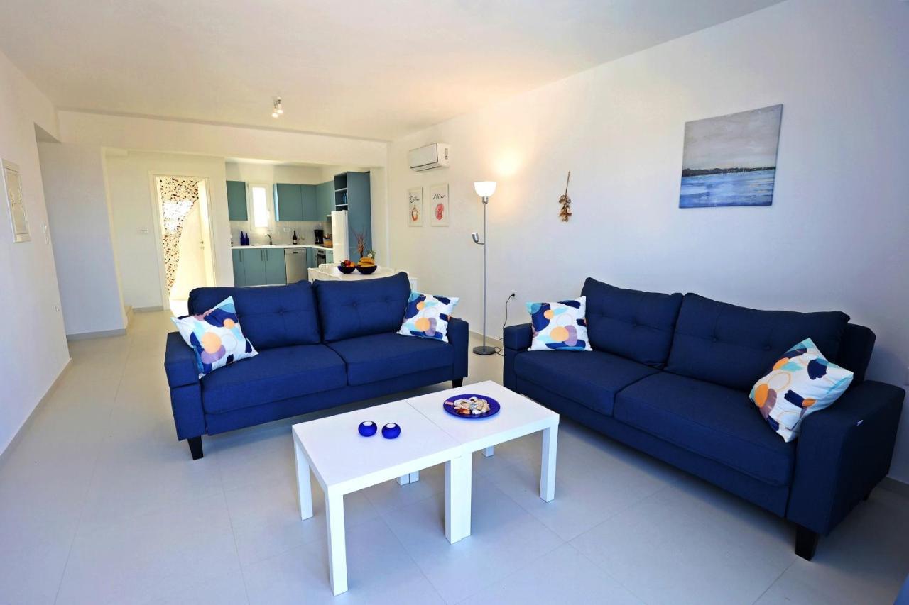 Xenos Villa 6 With A Private Pool Near The Sea Tigaki エクステリア 写真
