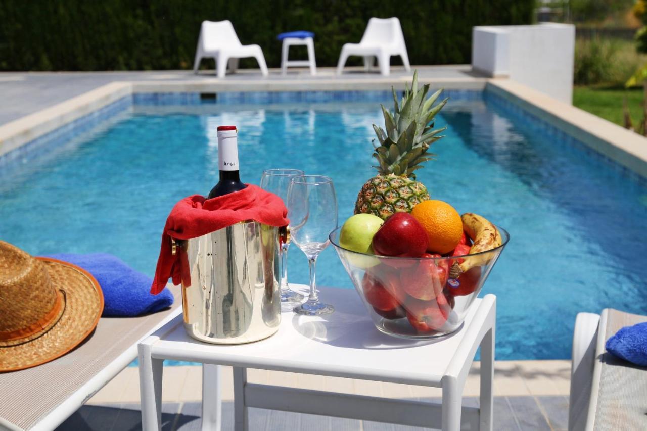 Xenos Villa 6 With A Private Pool Near The Sea Tigaki エクステリア 写真